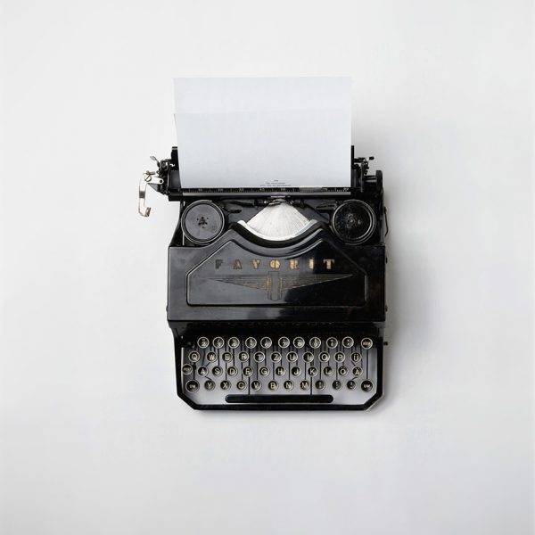 Portfolio9 1 600x600   Typewriter